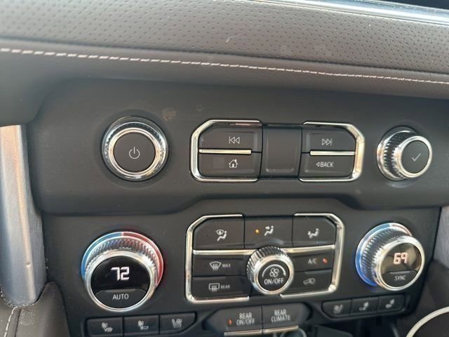 2021 Gmc Yukon SLT photo 30