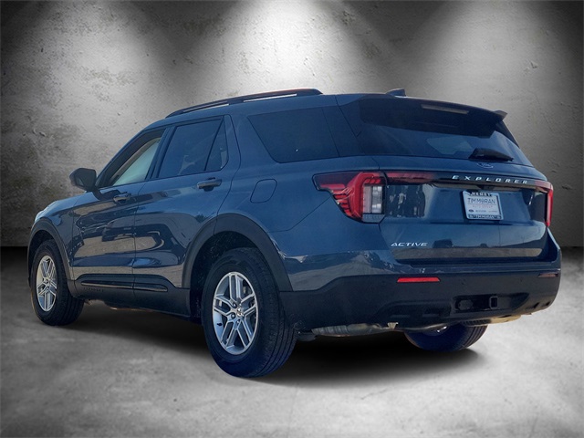 2026 Ford Explorer photo 4