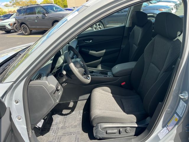 2025 Honda Accord SE photo 12