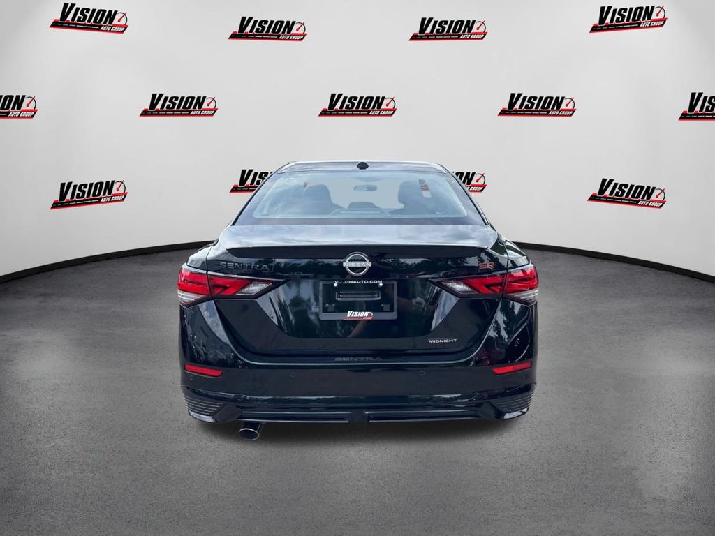 2025 Nissan Sentra SR photo 6