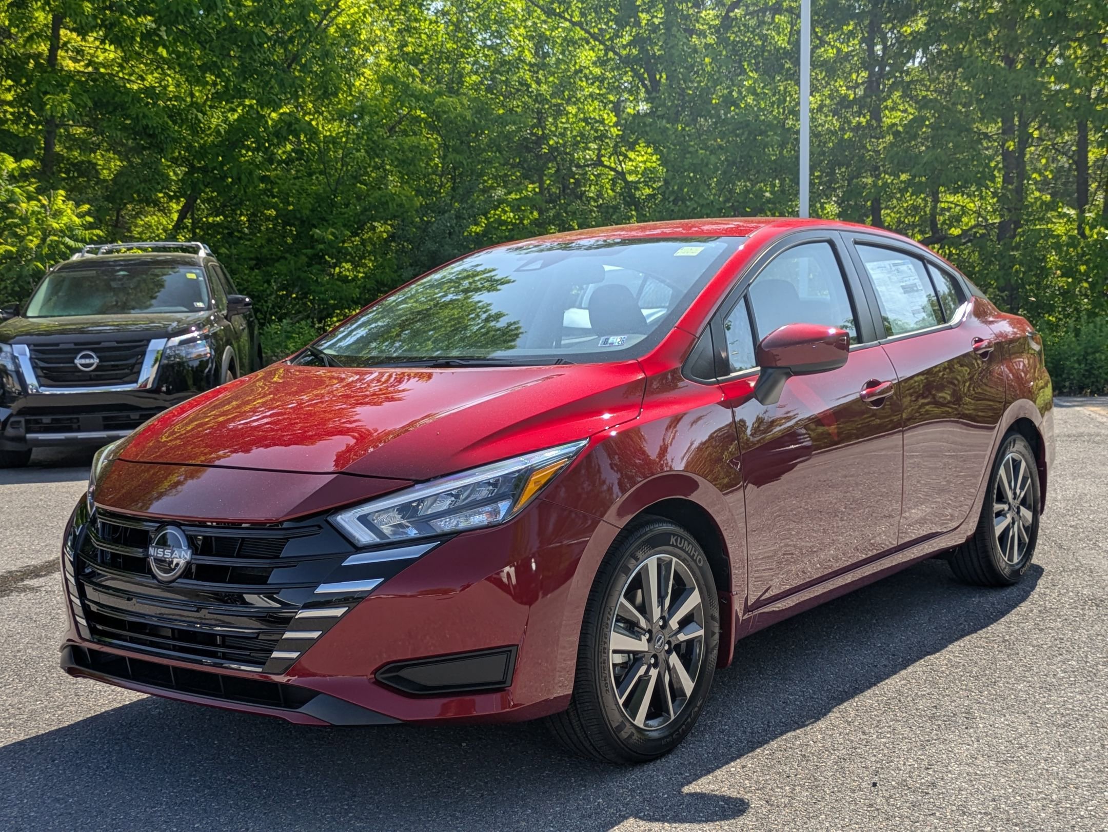 2025 Nissan Versa SV photo 3