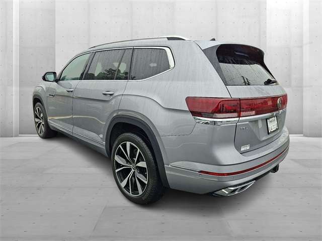 2024 Volkswagen Atlas SEL Premium R-Line photo 3