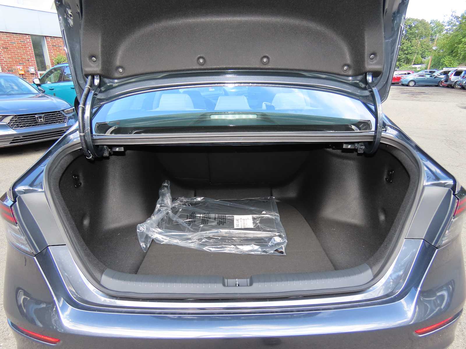 2025 Honda Accord SE photo 9