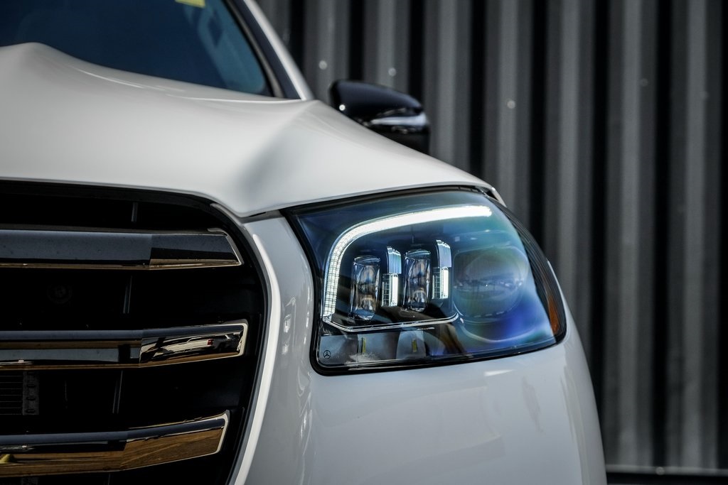 2026 Mercedes Benz GLS 450 4MATIC photo 5