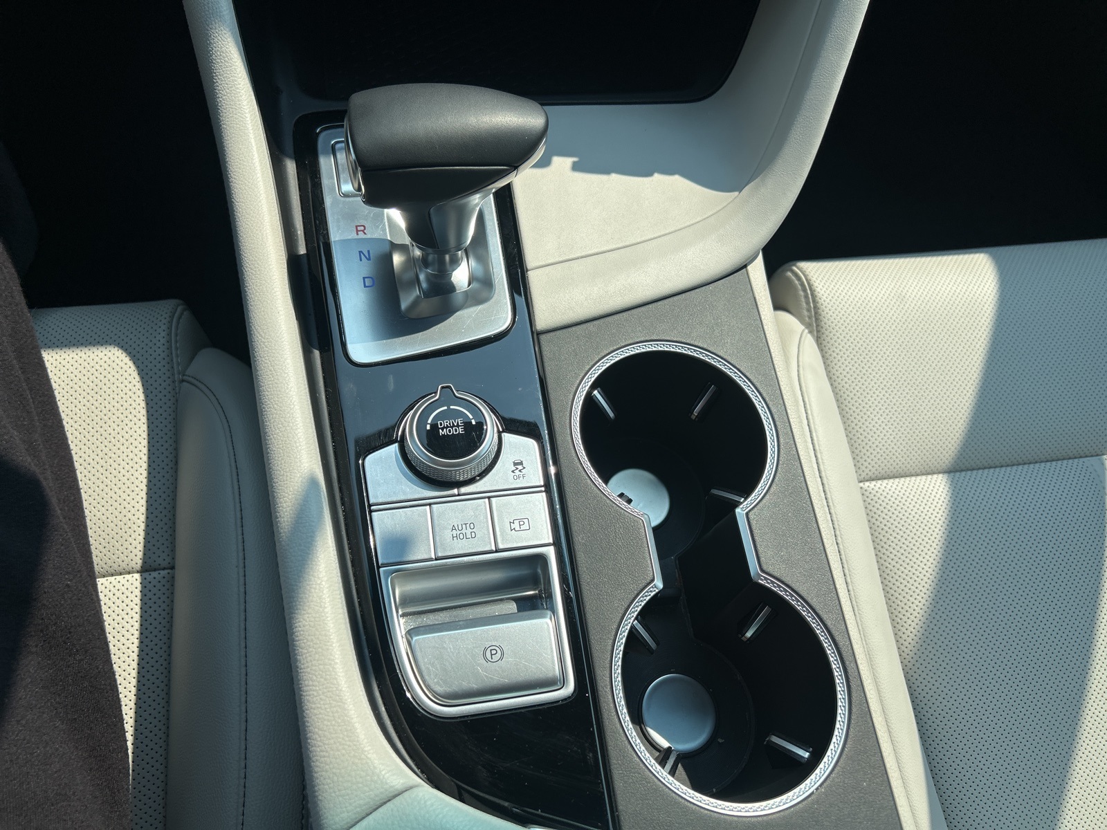 2025 Genesis G70 2.5T photo 21