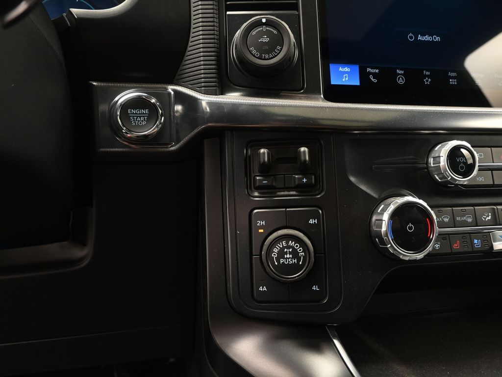 2025 Ford F-150 Raptor photo 15