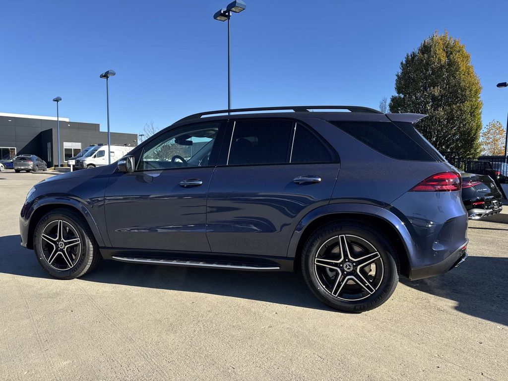 2026 Mercedes Benz GLE 350 4MATIC photo 3