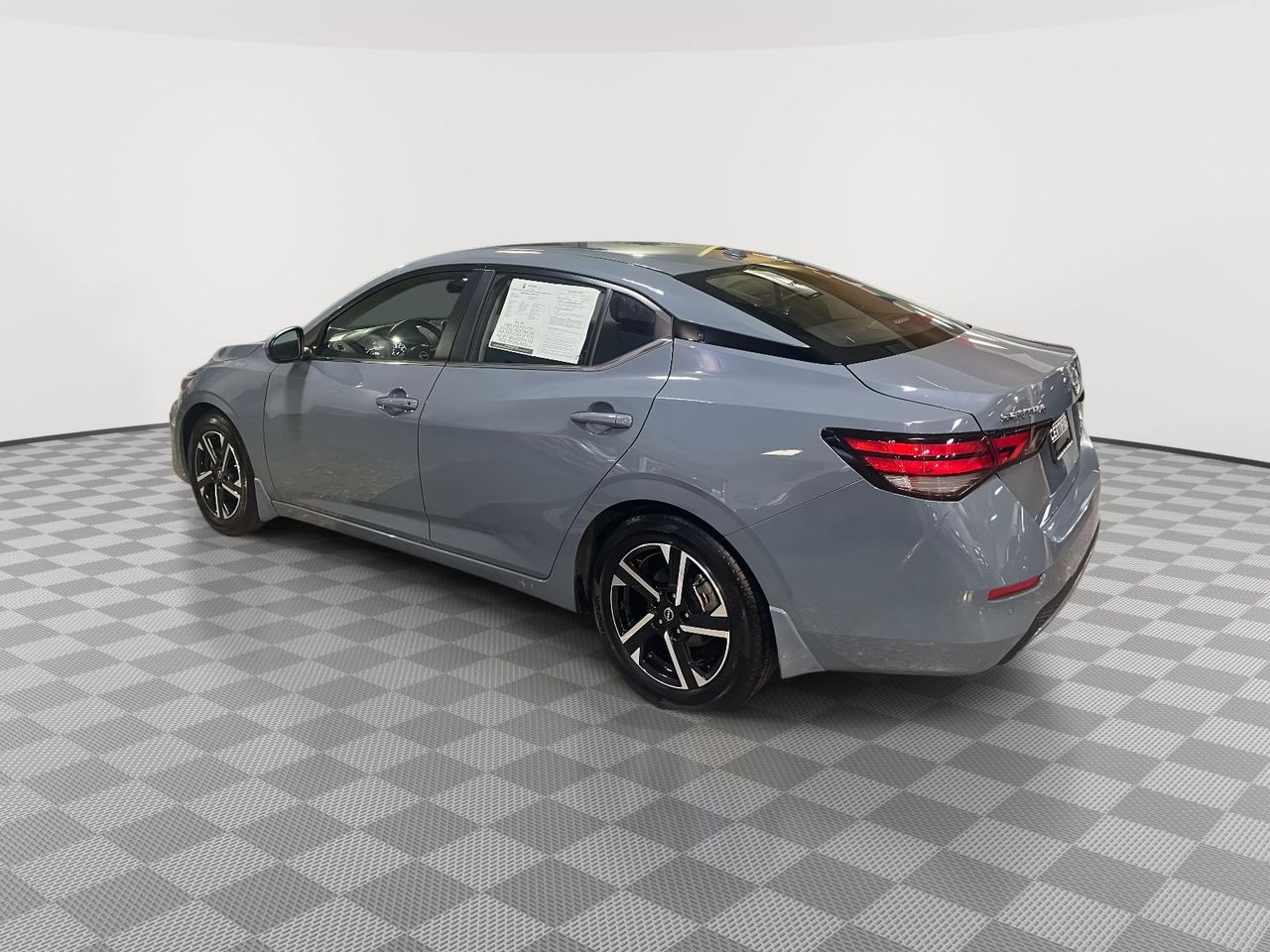 2025 Nissan Sentra SV photo 5