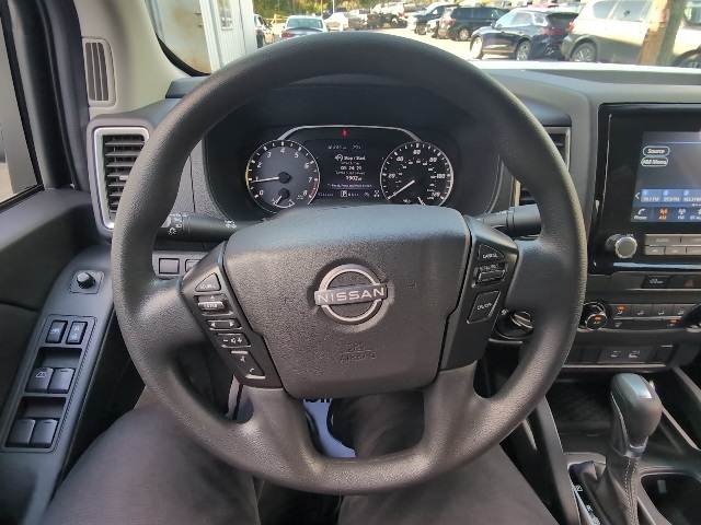 2023 Nissan Frontier SV photo 19