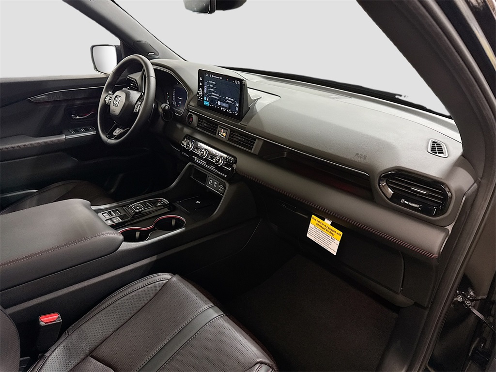 2025 Honda Pilot Black Edition photo 30