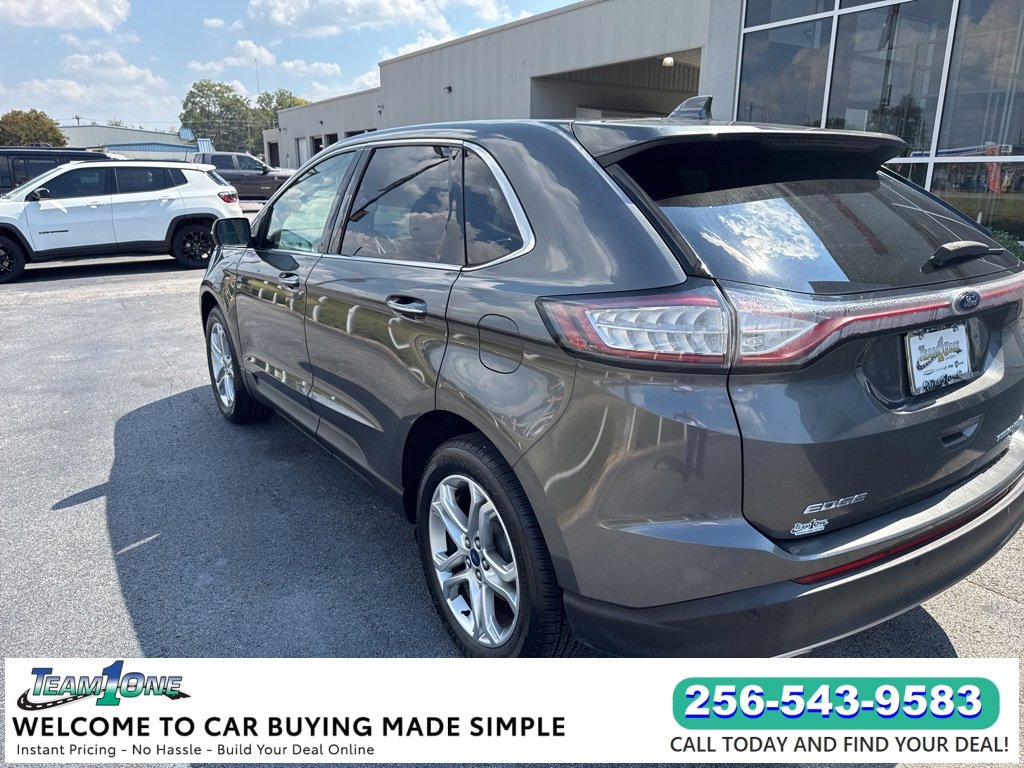 2017 Ford Edge Titanium photo 16