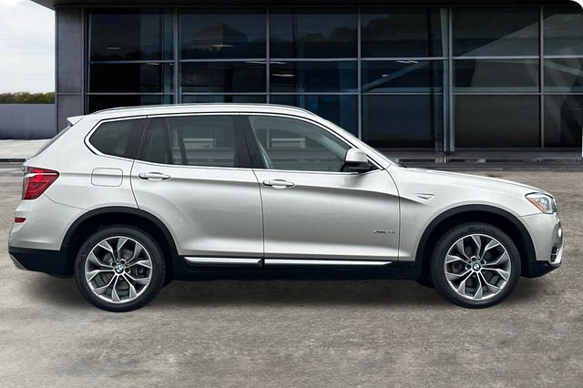 2017 Bmw X3 xDrive28i photo 2