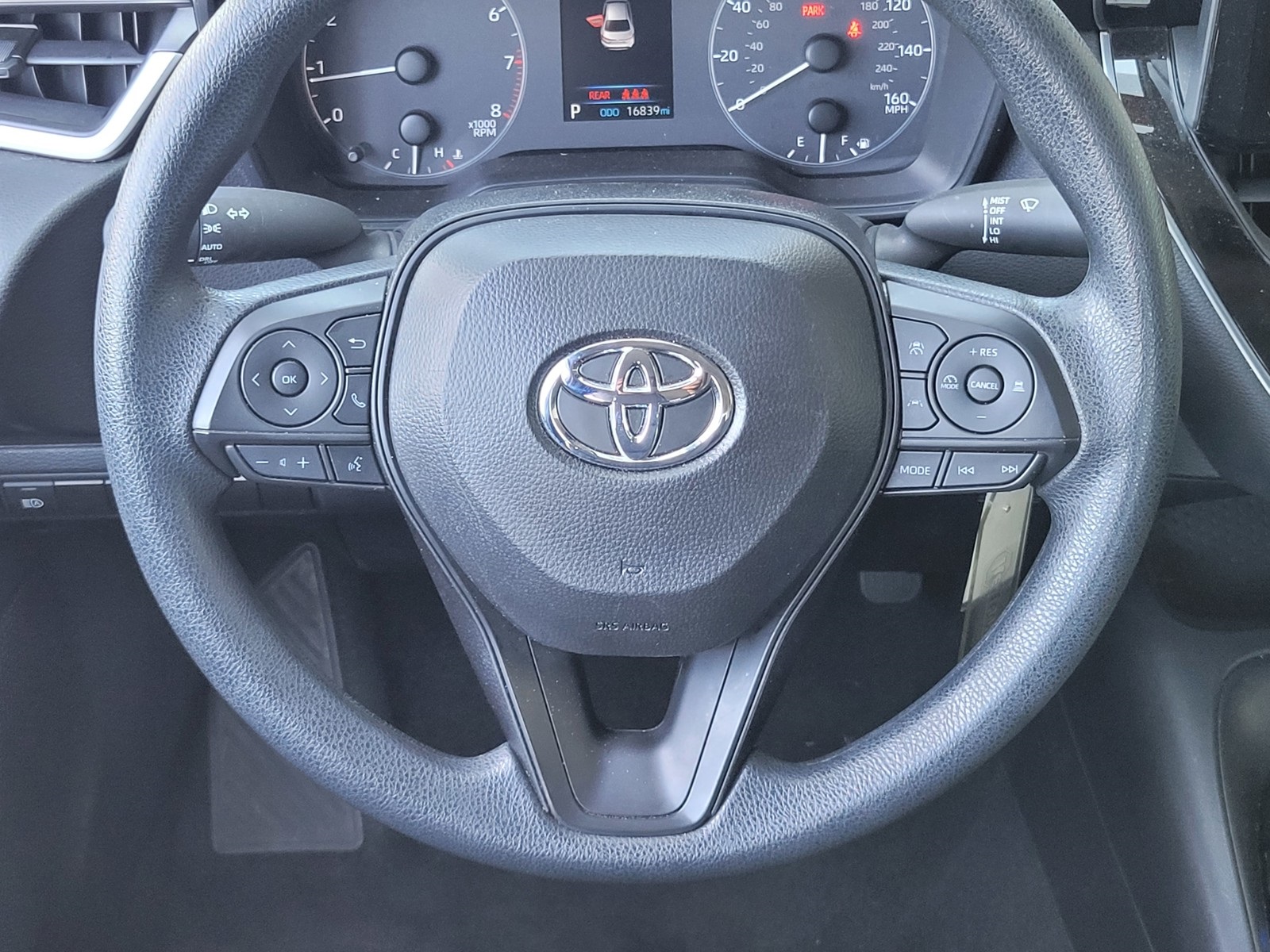 2024 Toyota Corolla LE photo 12