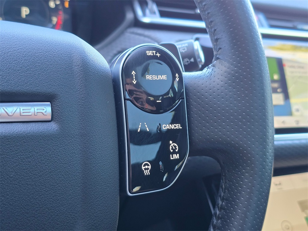 2019 Land Rover Range Rover Velar S photo 18