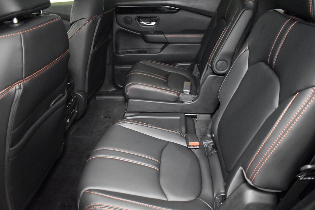 2025 Honda Pilot TrailSport photo 20