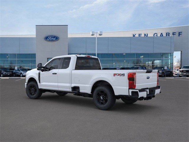 2024 Ford F-350 XL photo 4