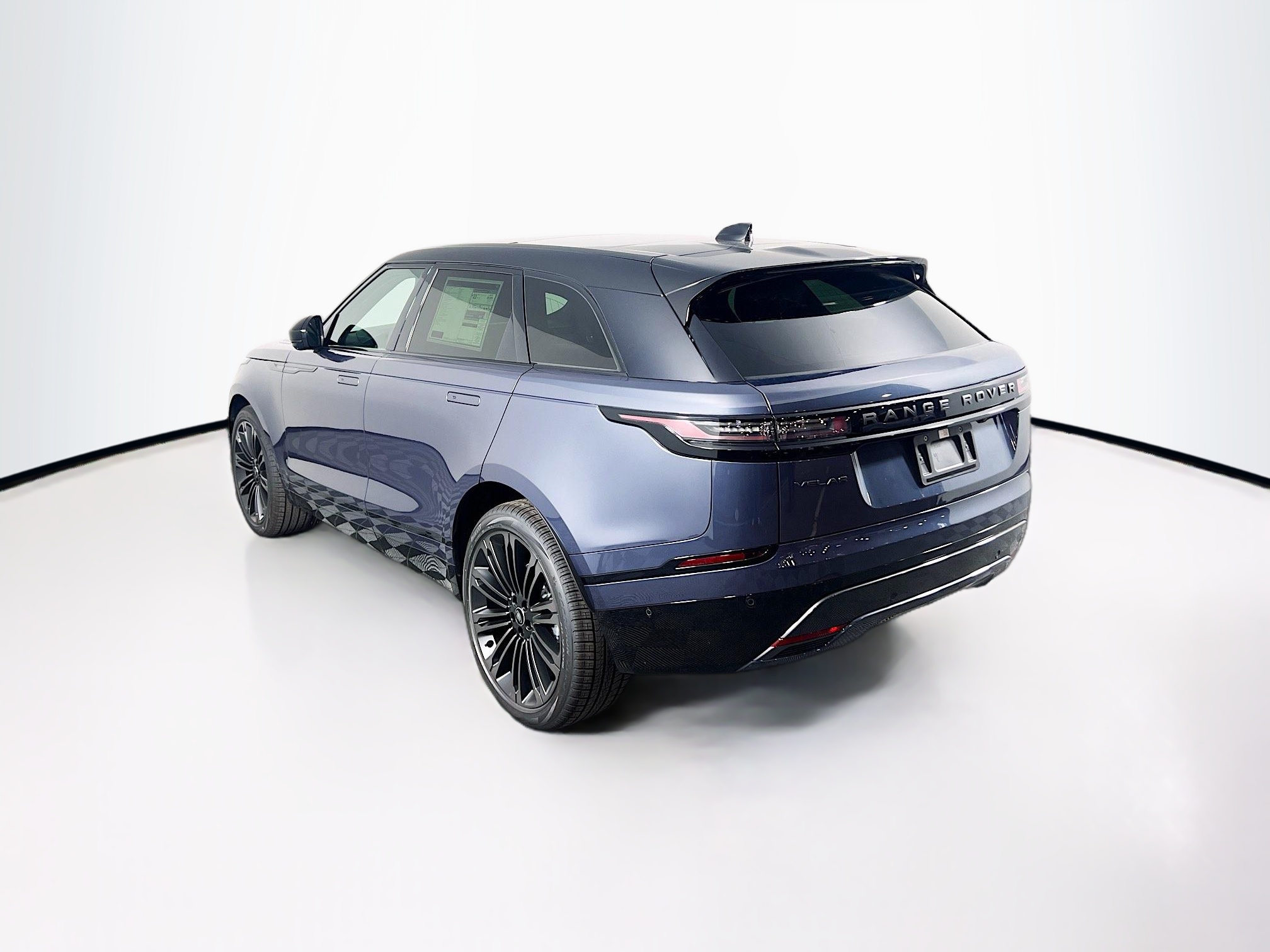 2026 Land Rover Range Rover Velar SE photo 5