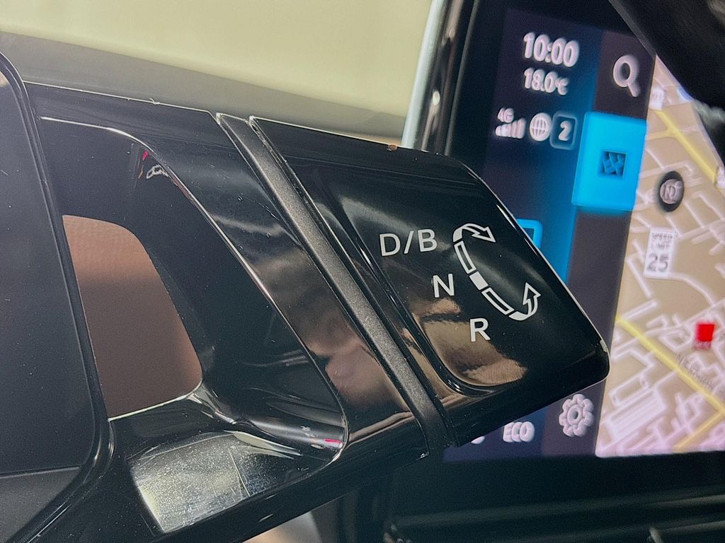2021 Volkswagen ID.4 Pro S photo 18