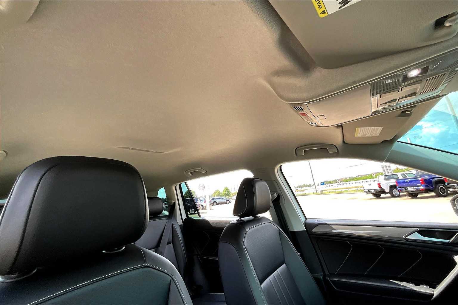 2022 Volkswagen Tiguan SE photo 25