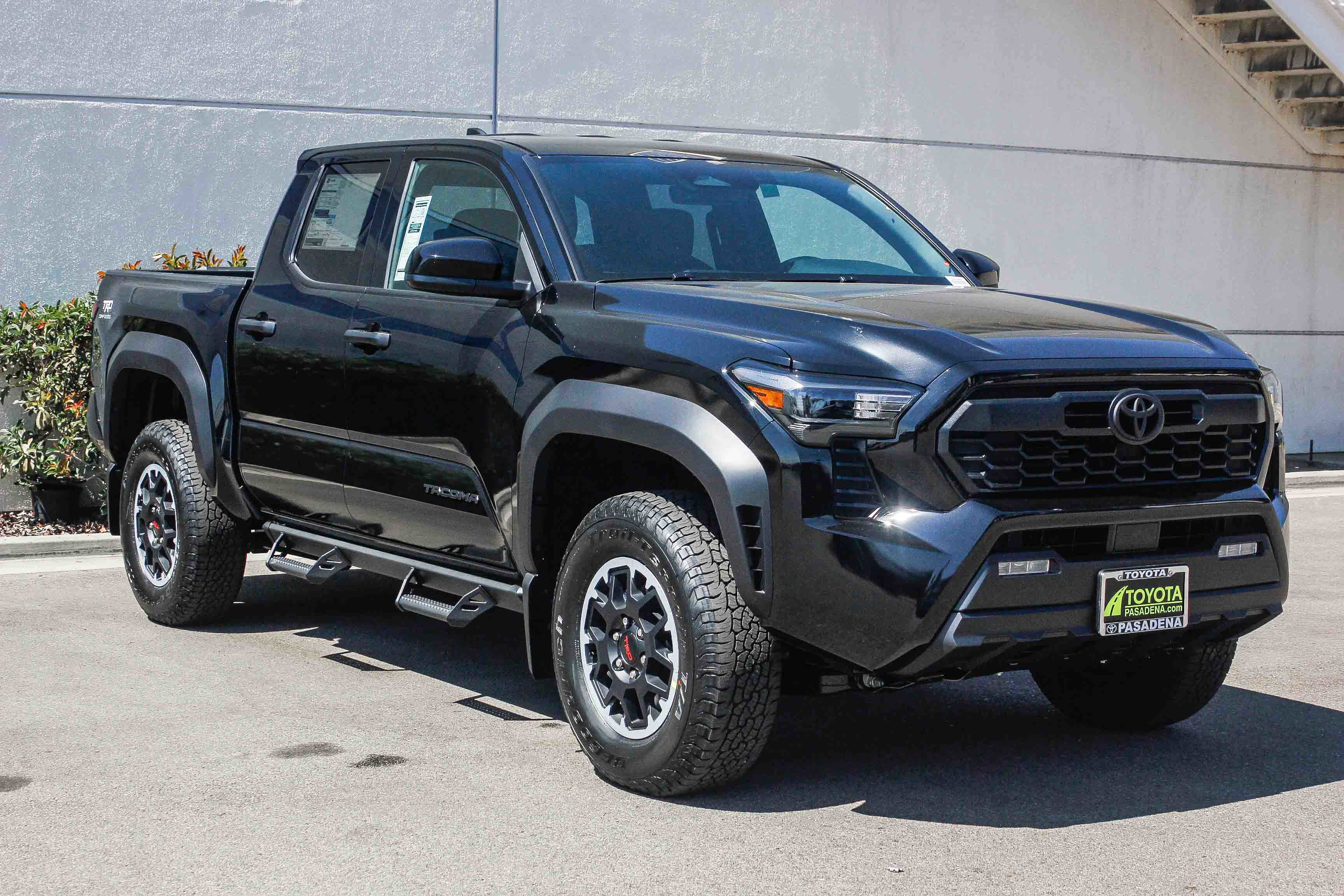 2025 Toyota Tacoma TRD Off-Road 4x4 Double Cab photo 3