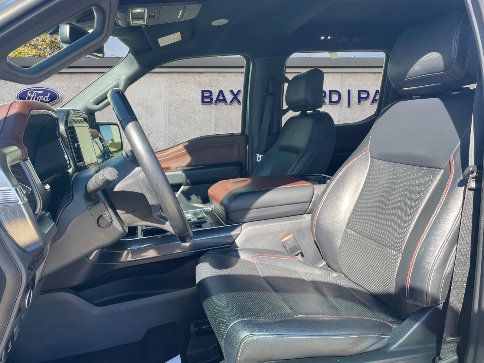 2023 Ford F-150 Lariat photo 14