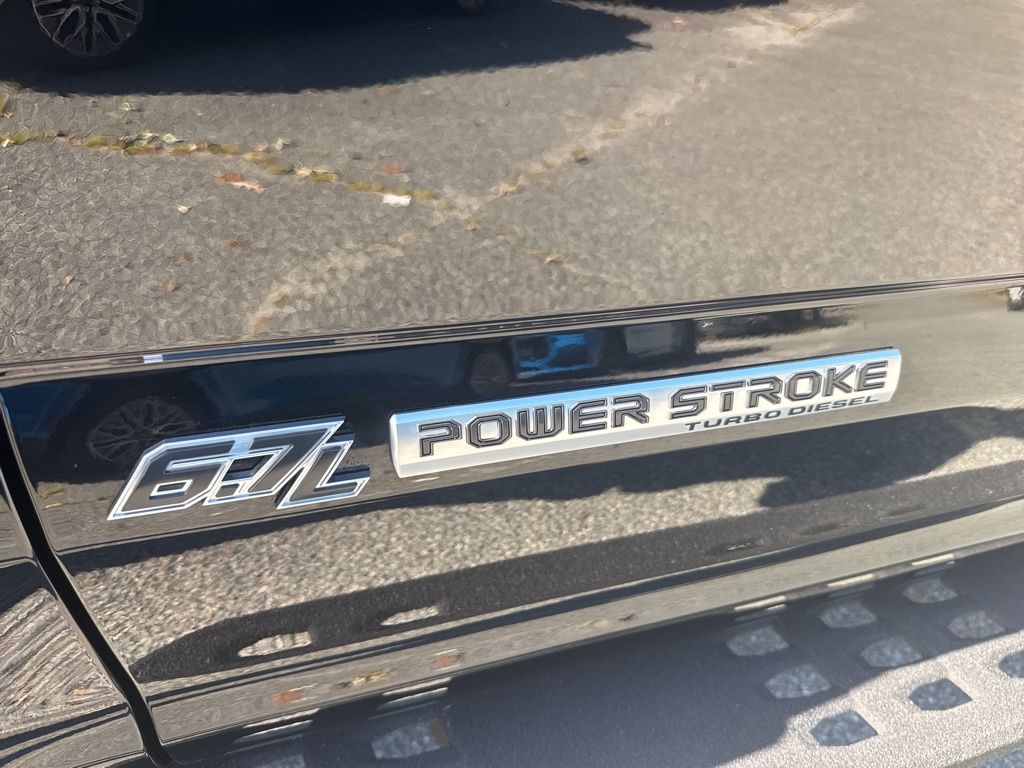 2022 Ford F-250 Lariat photo 3