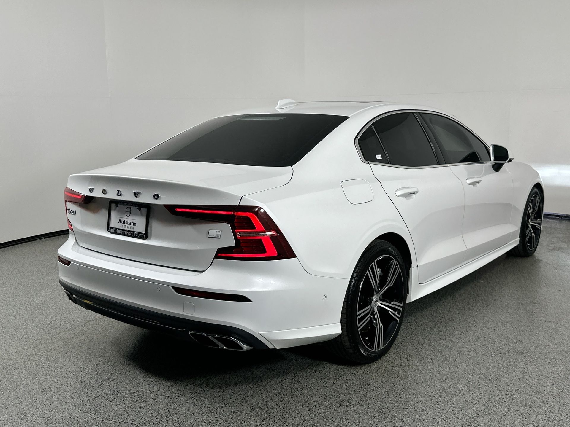 2022 Volvo S60 Recharge T8 Inscription photo 4