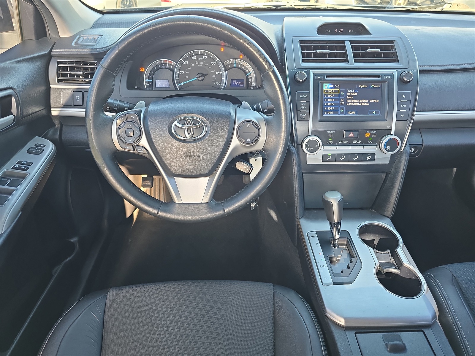 2013 Toyota Camry SE photo 8