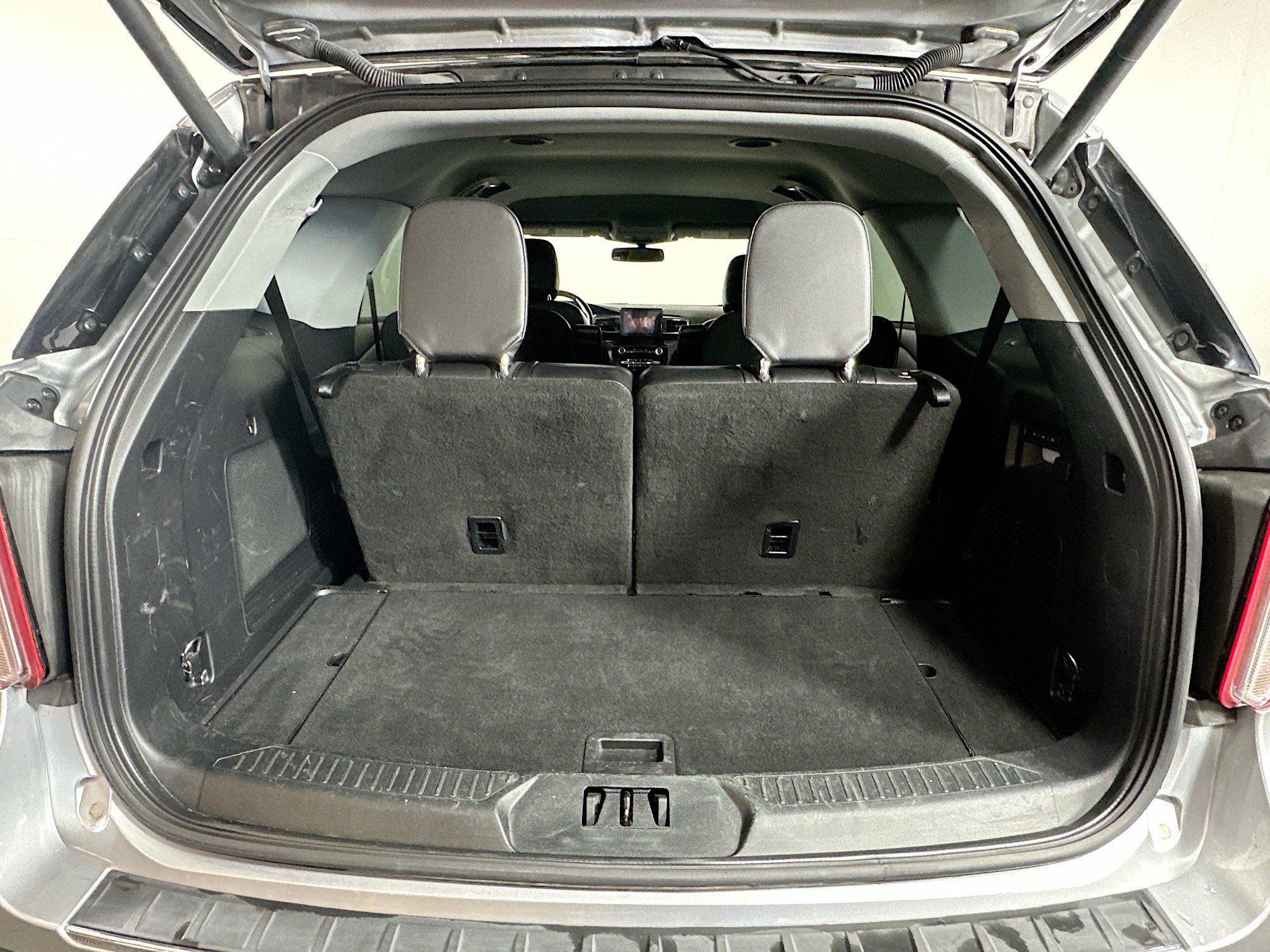 2023 Ford Explorer Limited photo 24