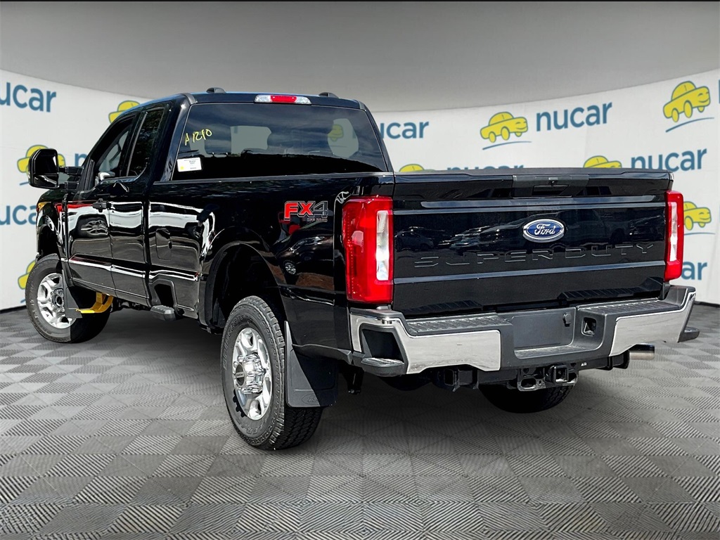 2026 Ford F-350 photo 3