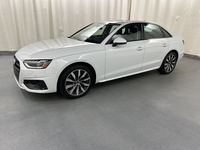2023 Audi A4 40 Prestige Quattro photo 2