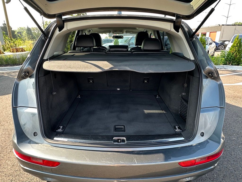 2013 Audi Q5 2.0T Premium Plus photo 11