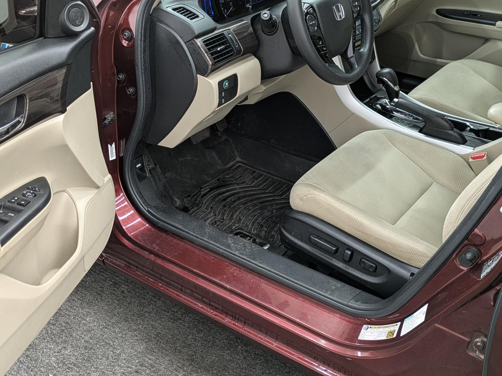 2017 Honda Accord Hybrid photo 22