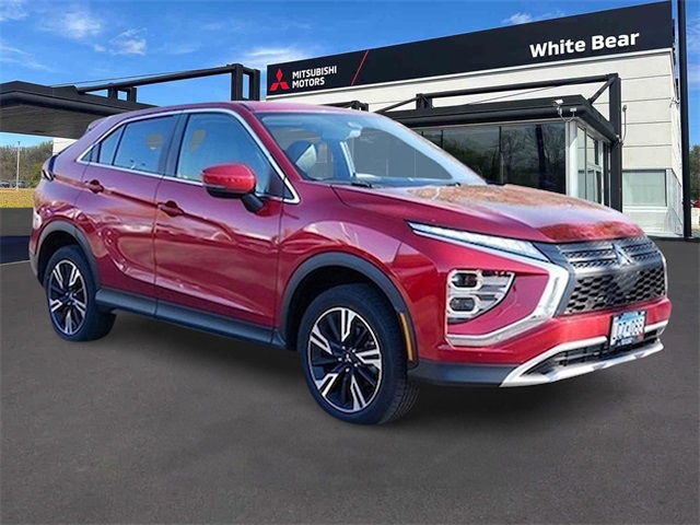 2023 Mitsubishi Eclipse Cross SE's photo
