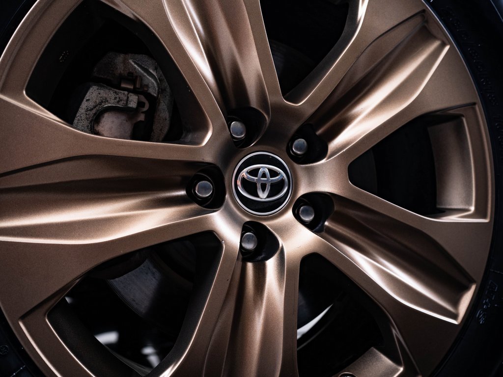 2022 Toyota Highlander Hybrid Bronze Edition photo 7