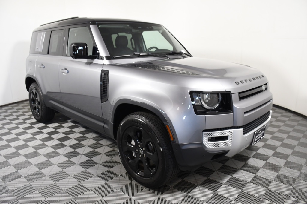 2023 Land Rover Defender 110 SE photo 8