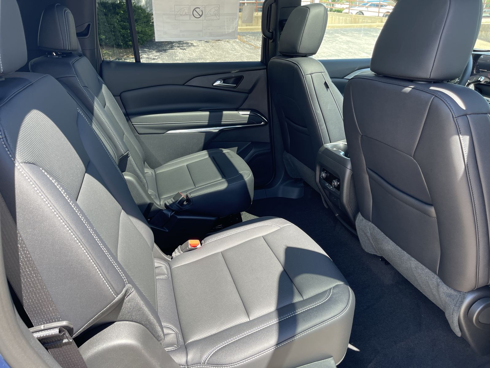 2026 Chevrolet Traverse photo 6