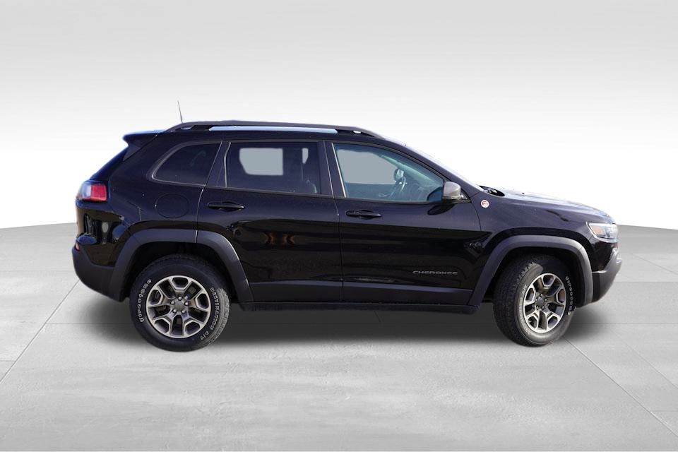 2020 Jeep Cherokee Trailhawk photo 3