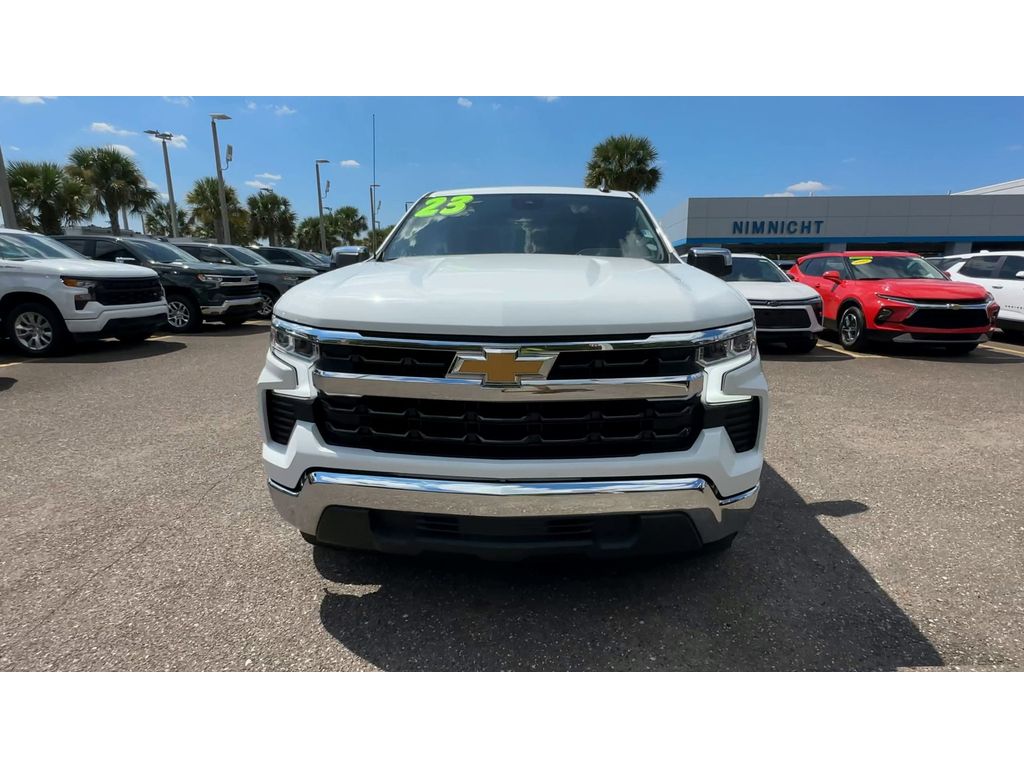 2023 Chevrolet Silverado 1500 LT photo 7