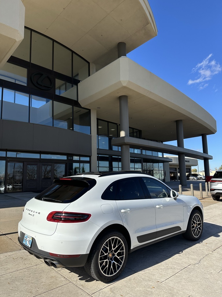 2017 Porsche Macan S photo 3