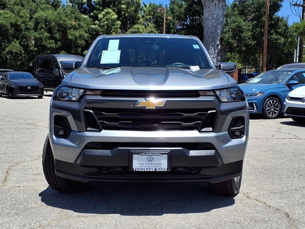 2023 Chevrolet Colorado LT photo 2