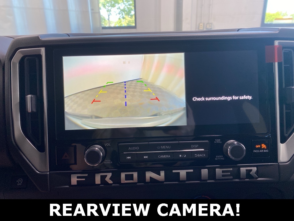 2025 Nissan Frontier SV photo 5