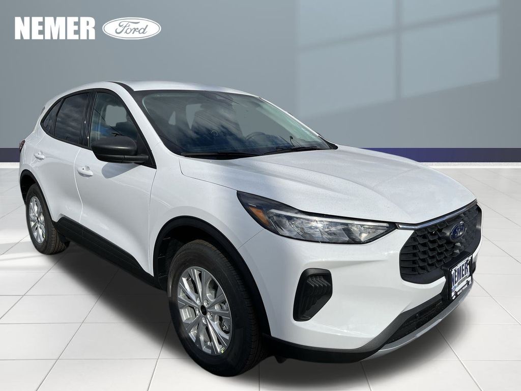 2025 Ford Escape Active's photo