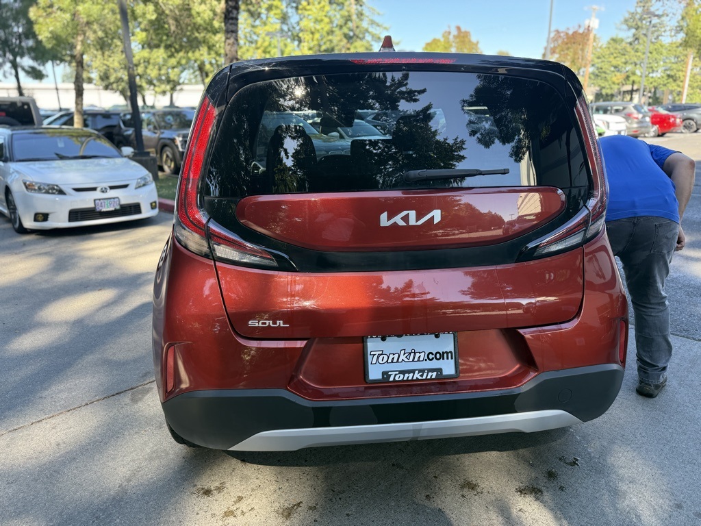 2023 Kia Soul LX photo 6