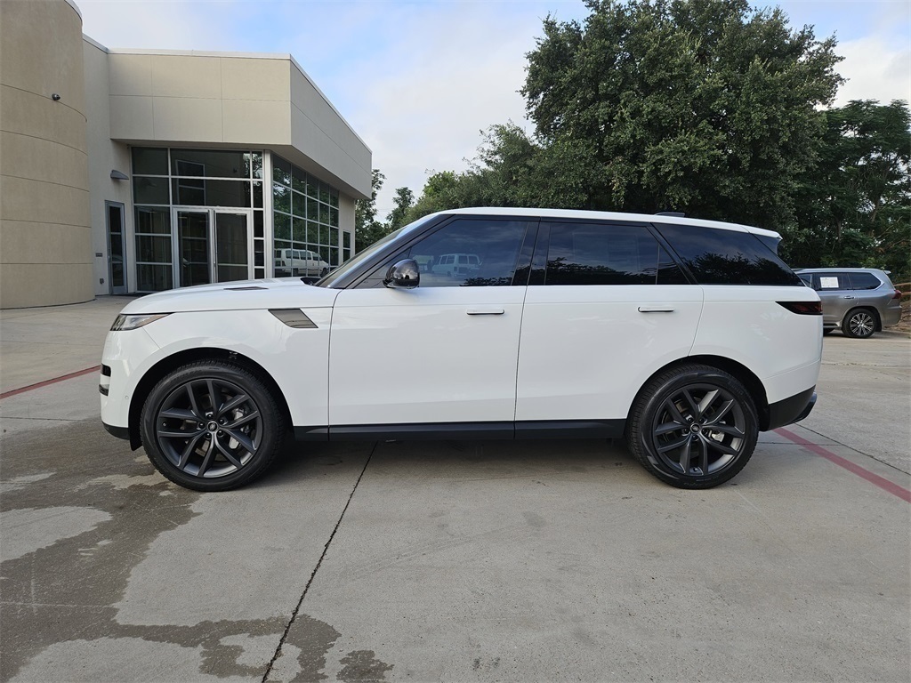 2025 Land Rover Range Rover Sport SE photo 2