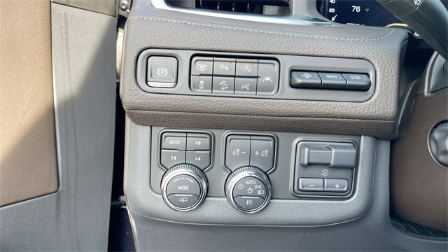 2024 GMC YUKON - Image 18