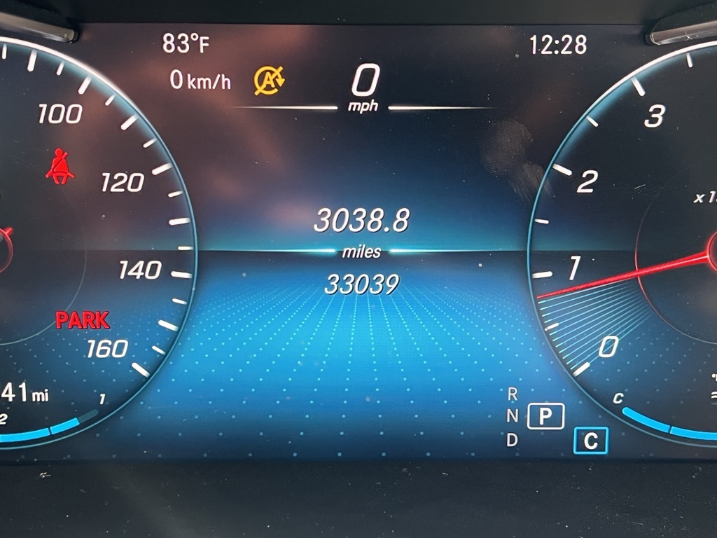 2022 Mercedes Benz GLC 300 4MATIC photo 5
