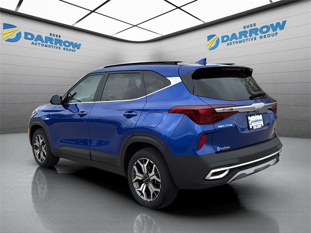 2023 Kia Seltos EX photo 2