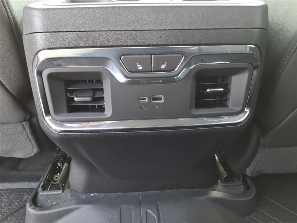 2025 Chevrolet Silverado 2500HD LTZ photo 13