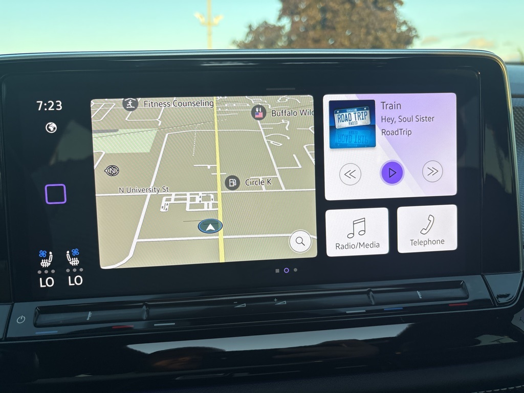 2024 Volkswagen Atlas Cross Sport SEL R-Line photo 20